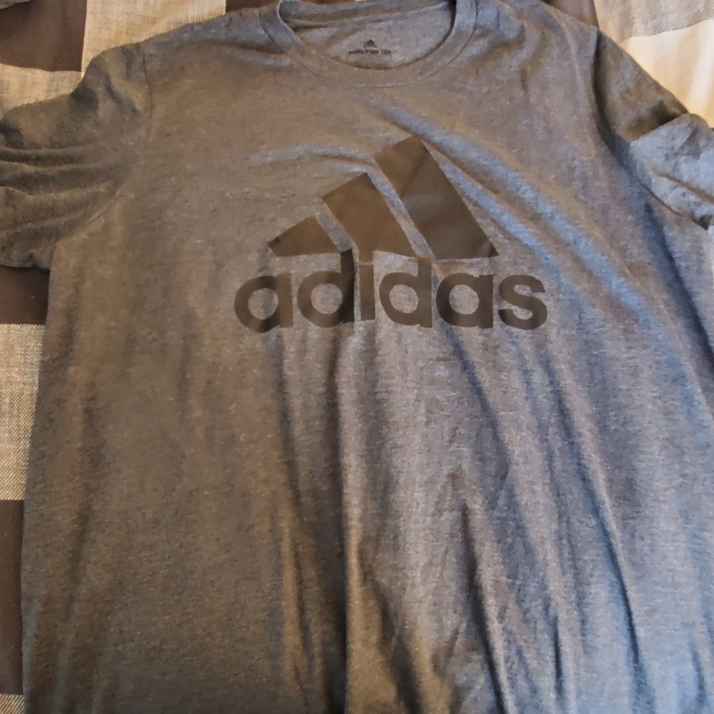 Adidas amplifier tshirt